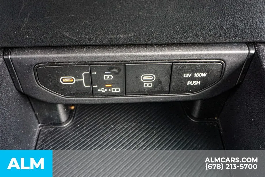 2025 Kia K4 LXS - Photo 42