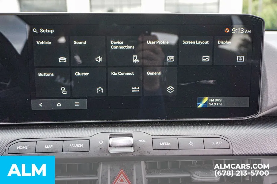 2025 Kia K4 LXS - Photo 34