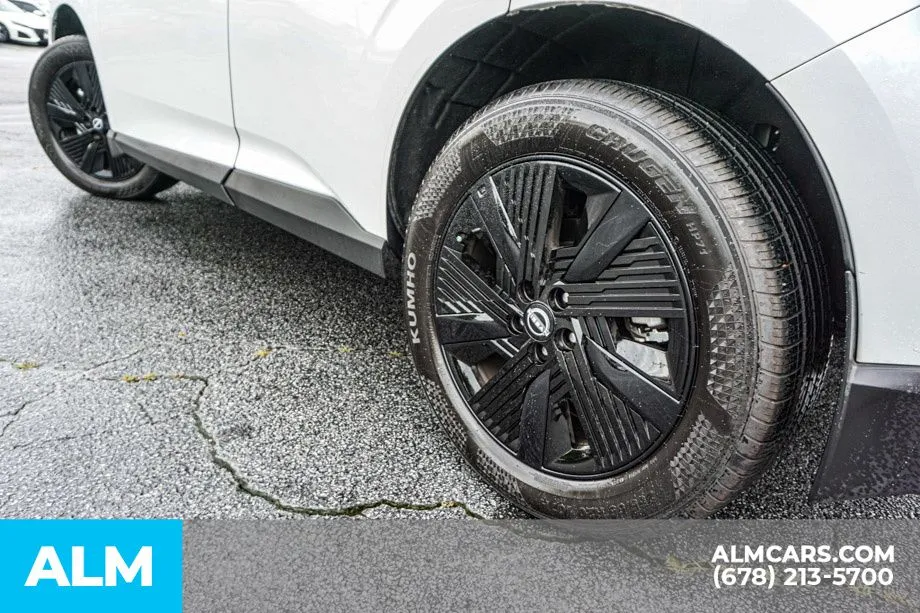 2025 Nissan Murano SV - Photo 16
