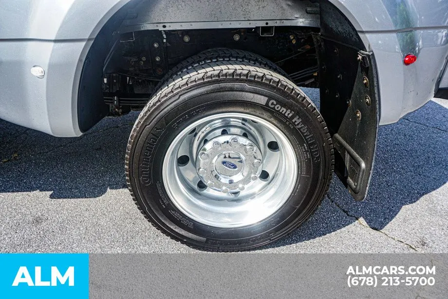 2023 Ford F-450 Super Duty Platinum - Photo 17