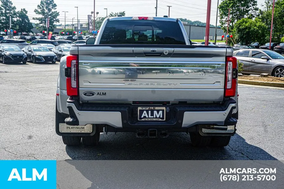 2023 Ford F-450 Super Duty Platinum - Photo 11