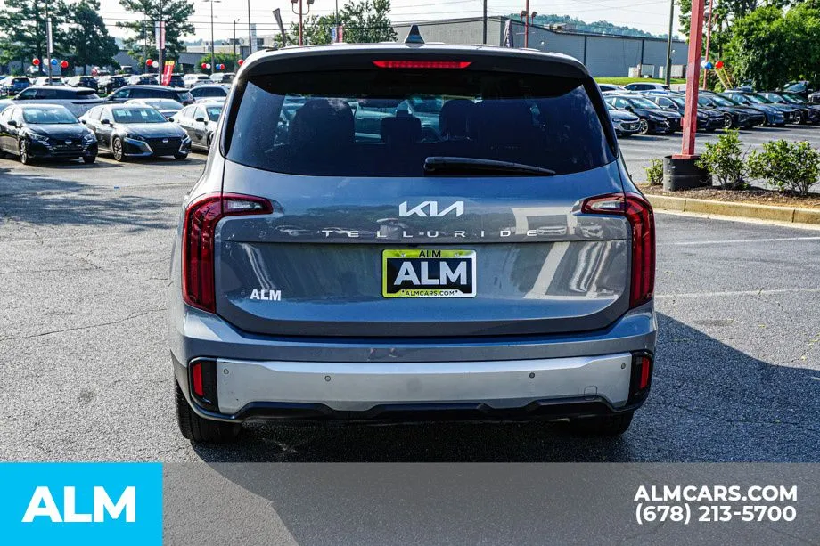 2024 Kia Telluride LX - Photo 11