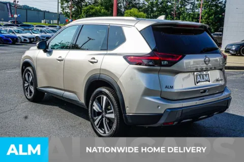 More photos of 2024 Nissan Rogue SL at ALM Kennesaw, GA