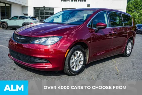 Photos of 2022 Chrysler Voyager LX for sale in Kennesaw, GA at ALM Kennesaw