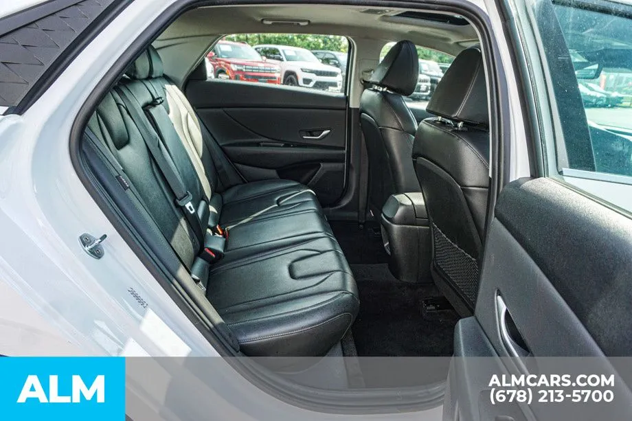 2024 Hyundai Elantra Limited - Photo 22
