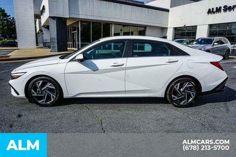 2024 Hyundai Elantra Limited - Photo 7