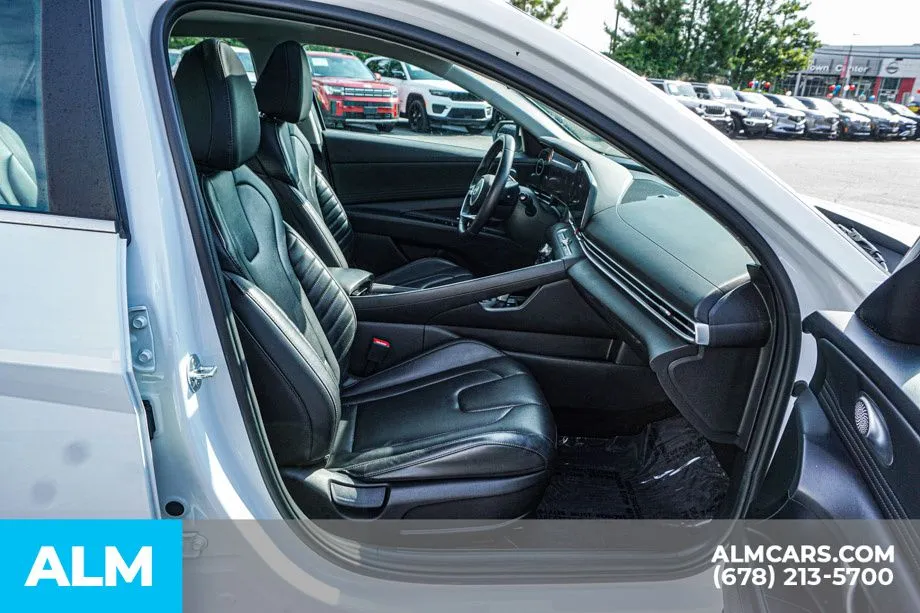 2024 Hyundai Elantra Limited - Photo 23