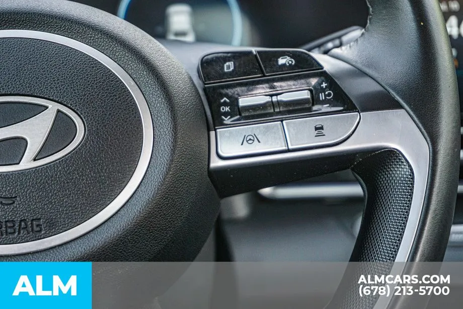2024 Hyundai Elantra Limited - Photo 30
