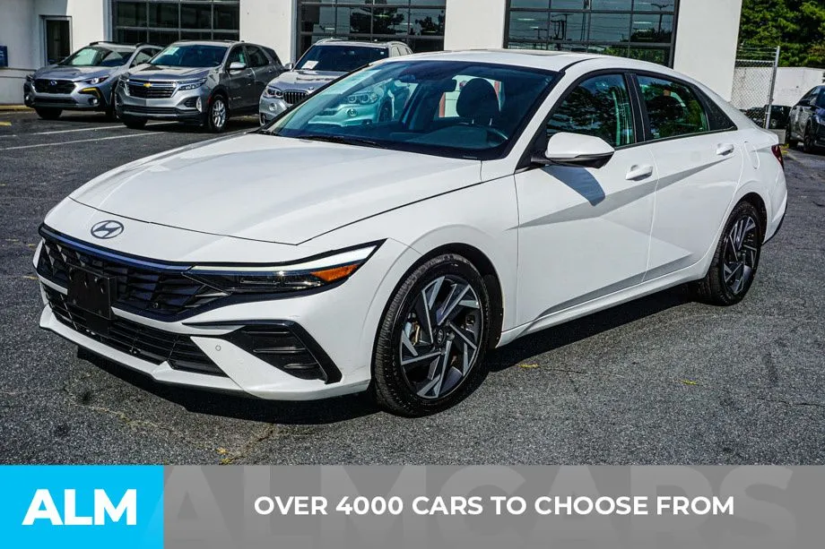 2024 Hyundai Elantra Limited - Photo 3