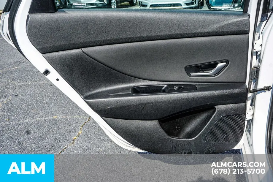 2024 Hyundai Elantra Limited - Photo 51