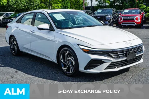 More photos of 2024 Hyundai Elantra Limited at ALM Kennesaw, GA