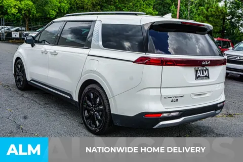 More photos of 2022 Kia Carnival SX at ALM Kennesaw, GA