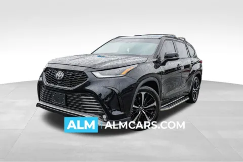 Black 2022 Toyota Highlander XSE for sale in Kennesaw, GA
