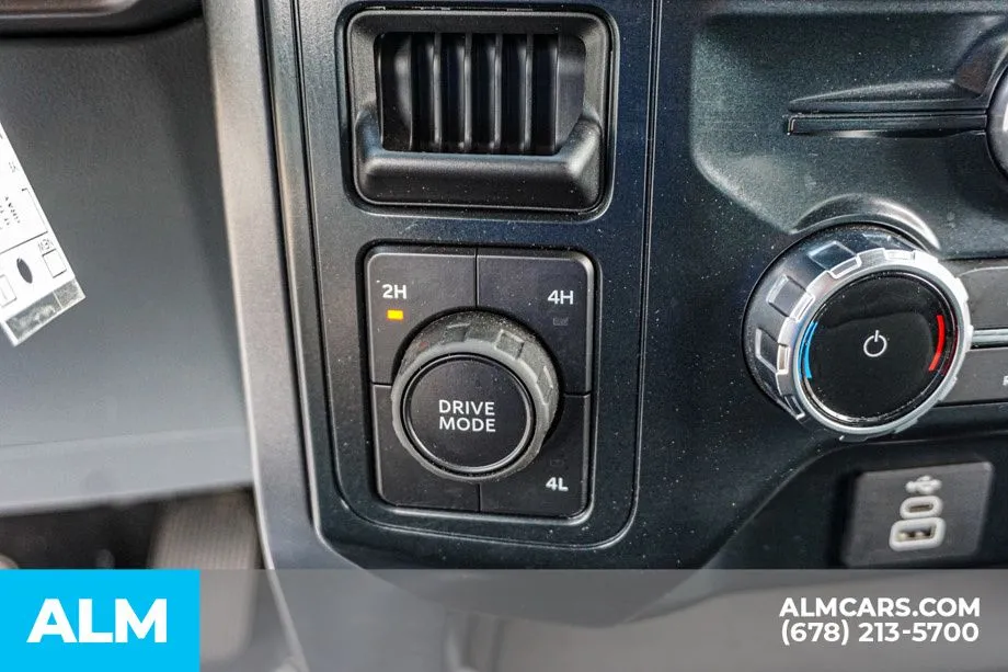 2025 Ford F-150 XLT - Photo 41