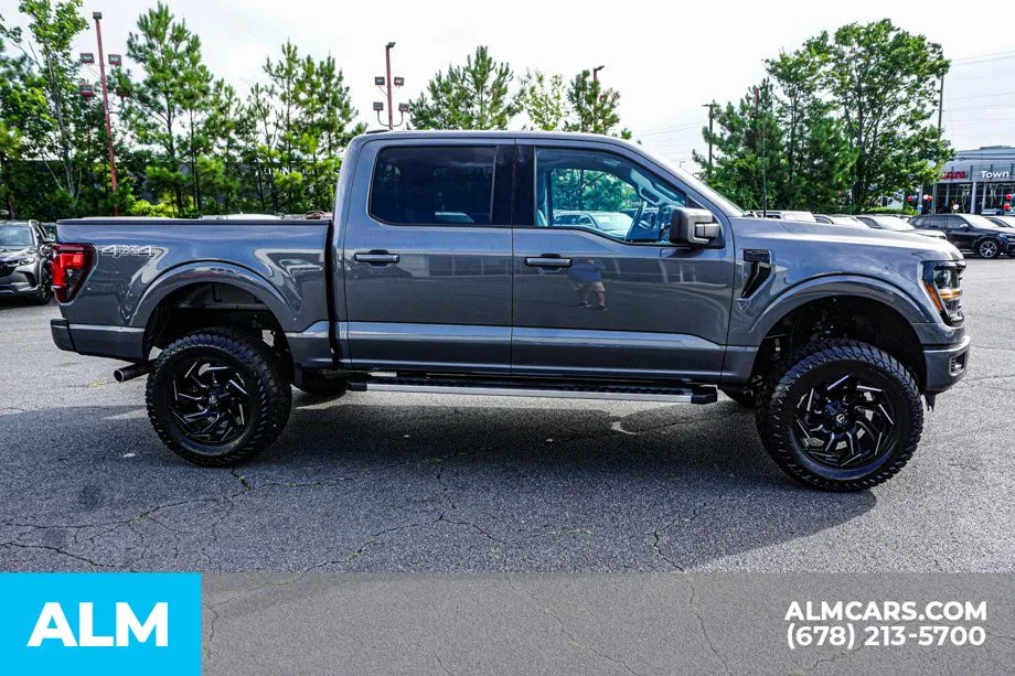 2025 Ford F-150 XLT - Photo 9