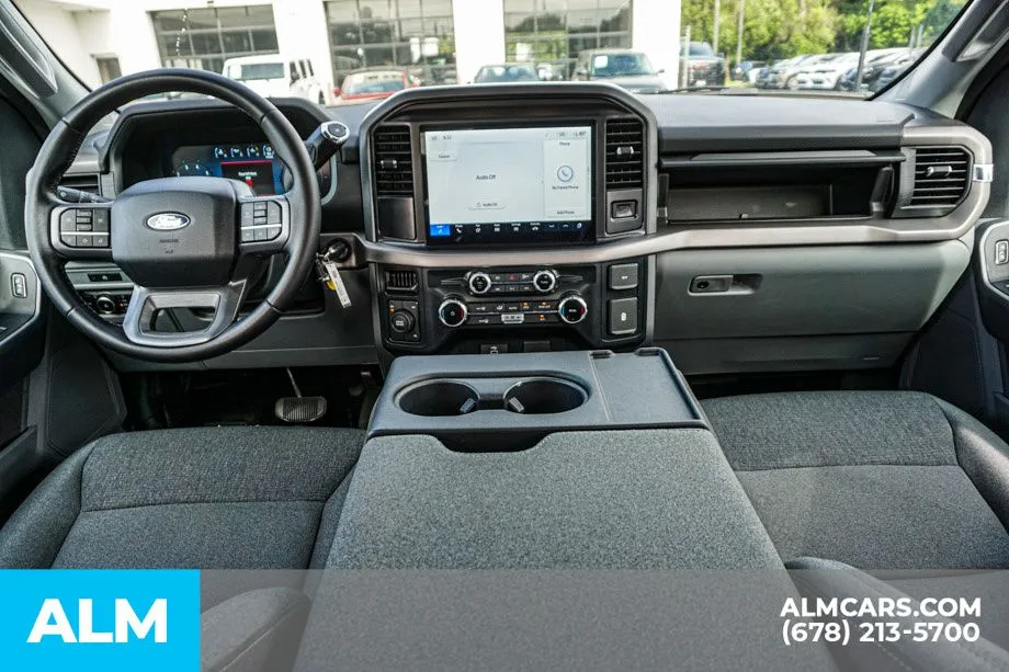 2025 Ford F-150 XLT - Photo 25