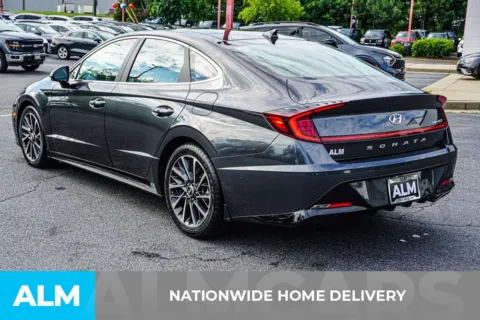More photos of 2021 Hyundai Sonata Limited at ALM Kennesaw, GA