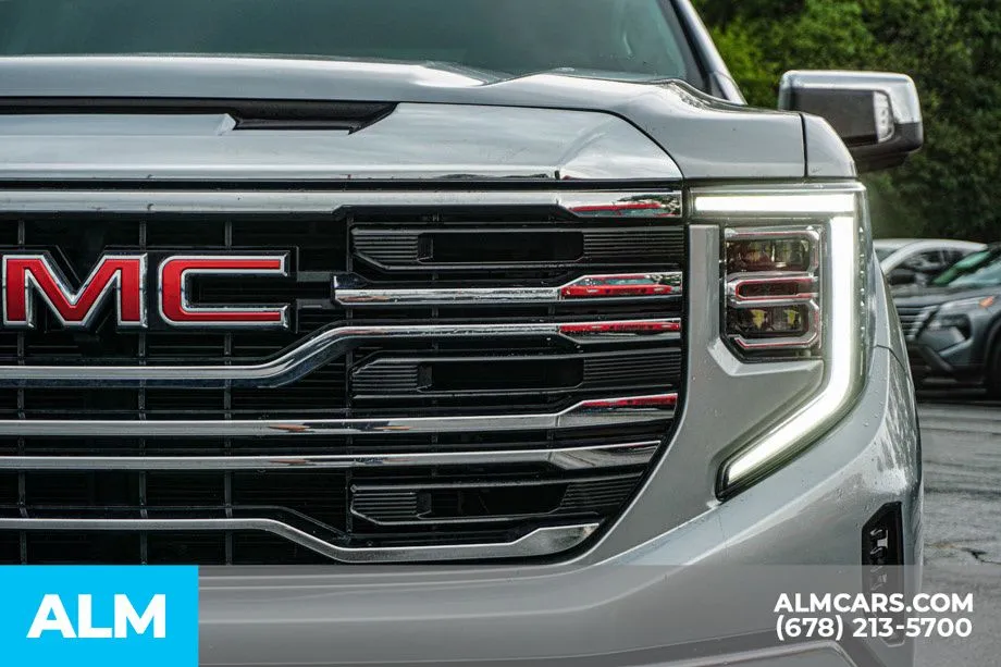 2025 GMC Sierra 1500 SLT - Photo 12