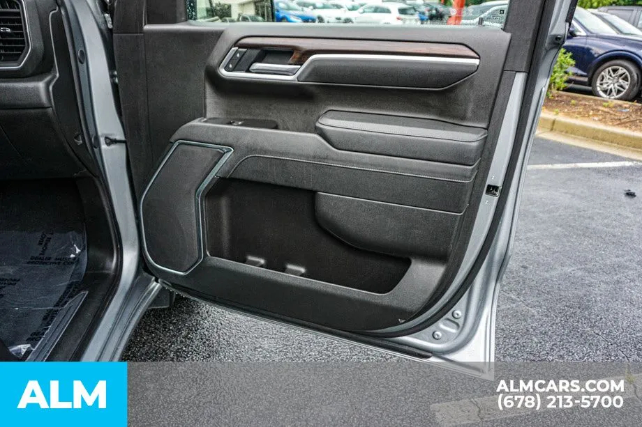 2025 GMC Sierra 1500 SLT - Photo 52