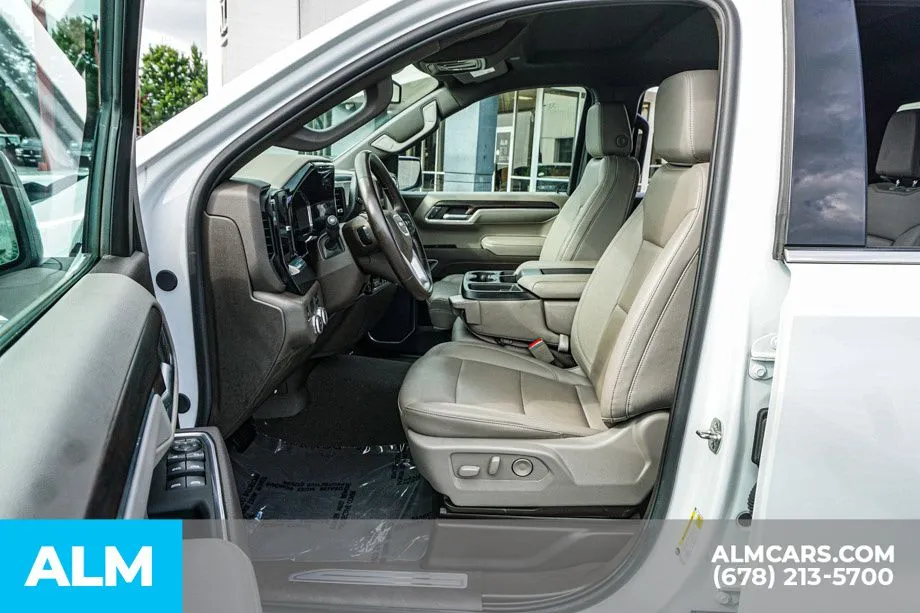 2025 GMC Sierra 1500 SLT - Photo 19