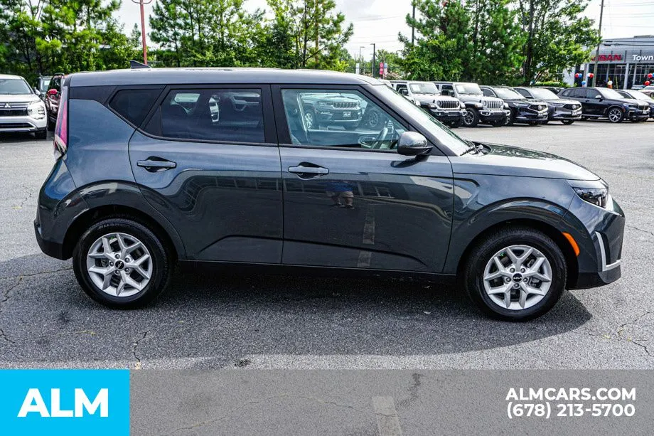 2025 Kia Soul LX - Photo 9