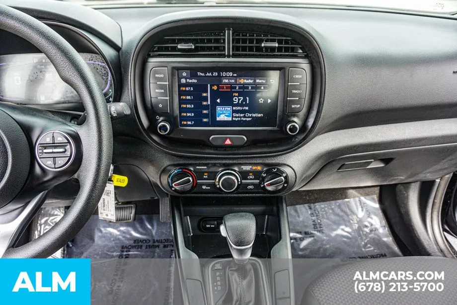 2025 Kia Soul LX - Photo 39