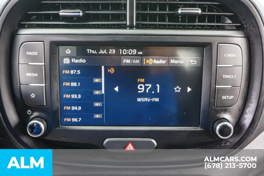2025 Kia Soul LX - Photo 38