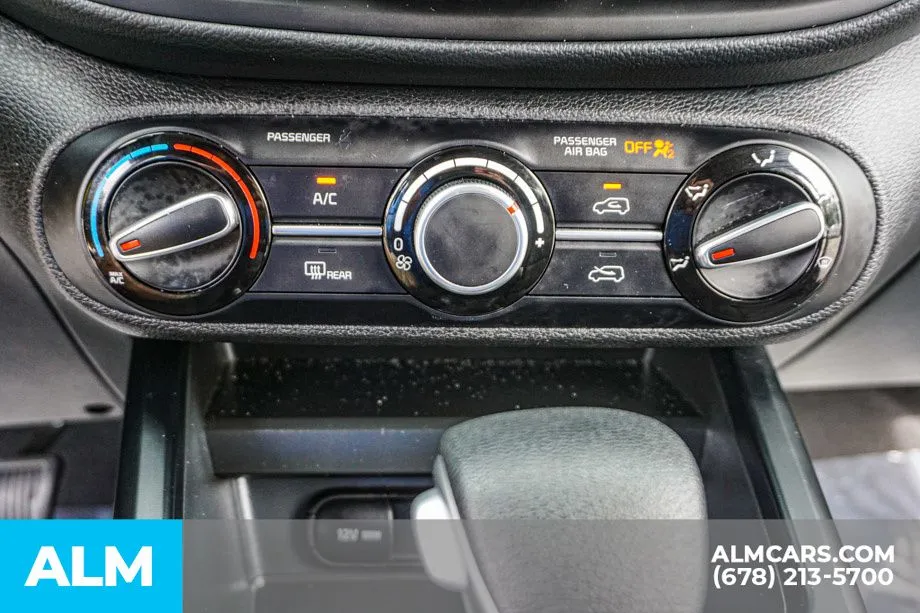 2025 Kia Soul LX - Photo 41