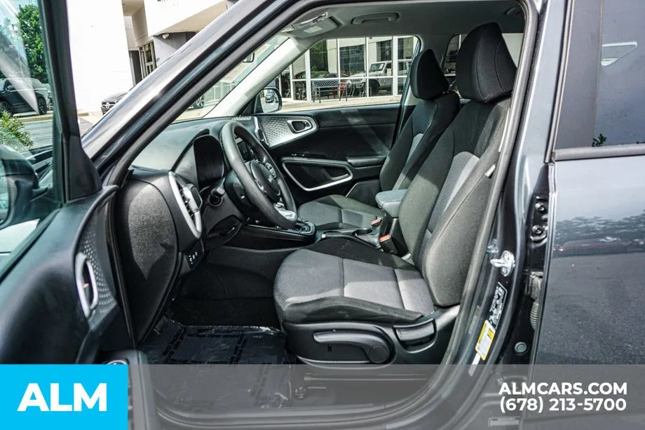 2025 Kia Soul LX - Photo 21