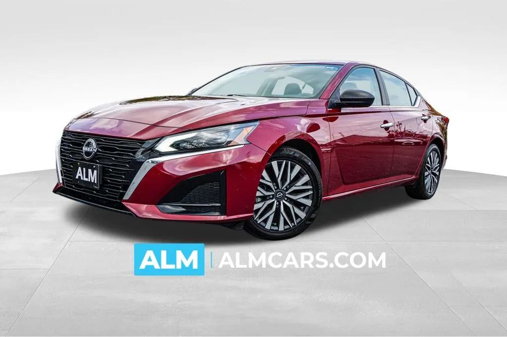 2024 Nissan Altima SV - Photo 1