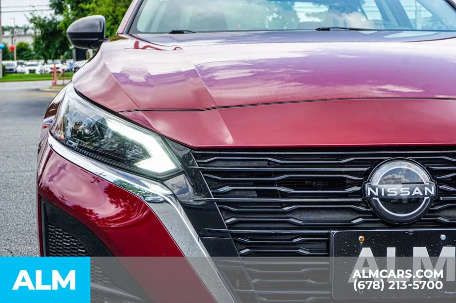 2024 Nissan Altima SV - Photo 11