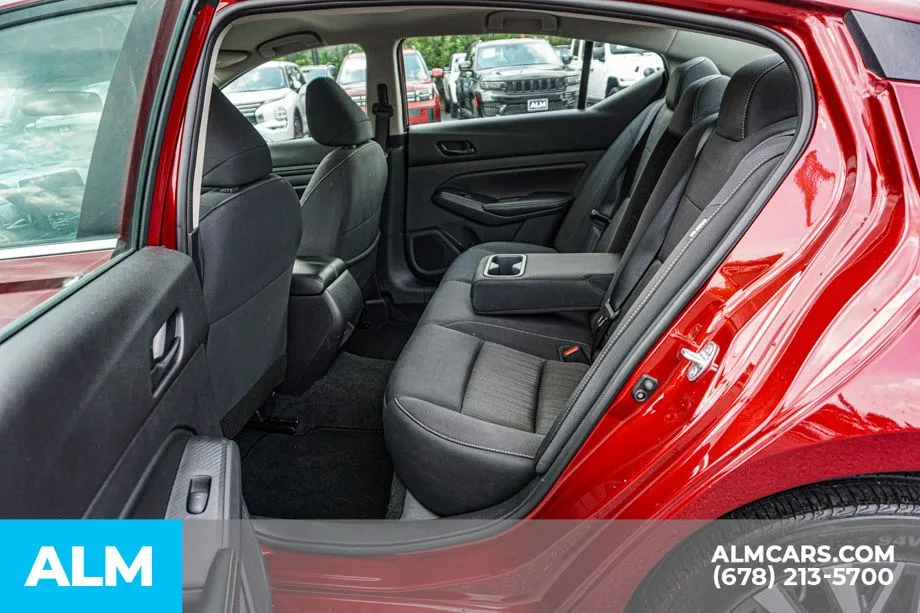 2024 Nissan Altima SV - Photo 20