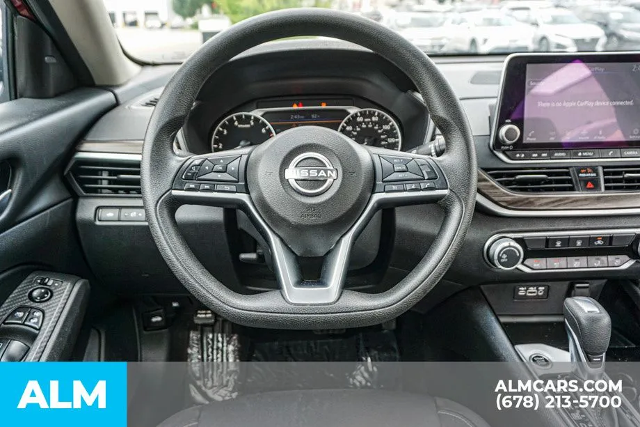 2024 Nissan Altima SV - Photo 27