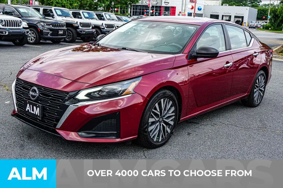 2024 Nissan Altima SV - Photo 2