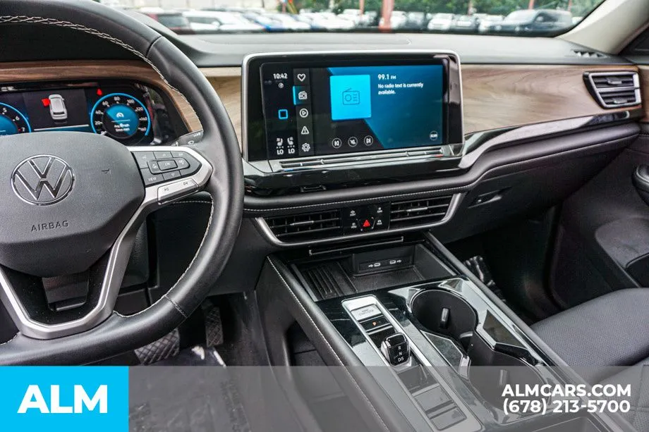 2025 Volkswagen Atlas SE w/Tech - Photo 33