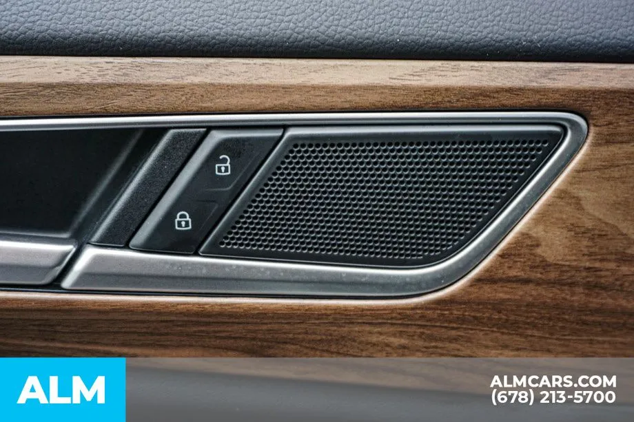 2025 Volkswagen Atlas SE w/Tech - Photo 52
