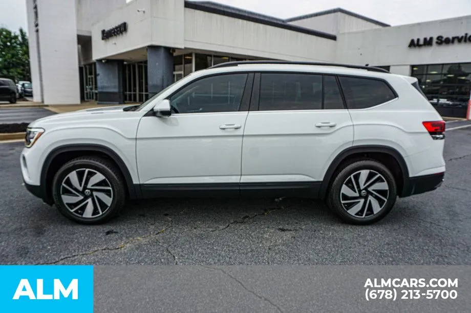 2025 Volkswagen Atlas SE w/Tech - Photo 6