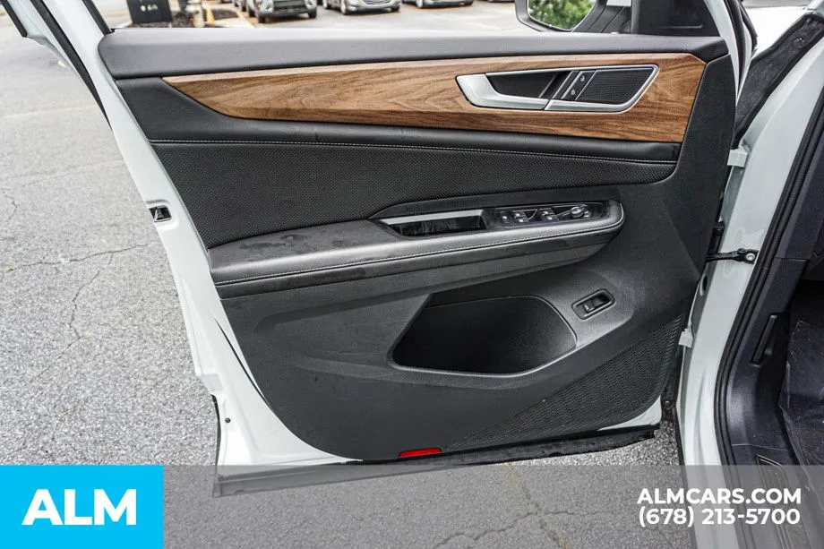 2025 Volkswagen Atlas SE w/Tech - Photo 49