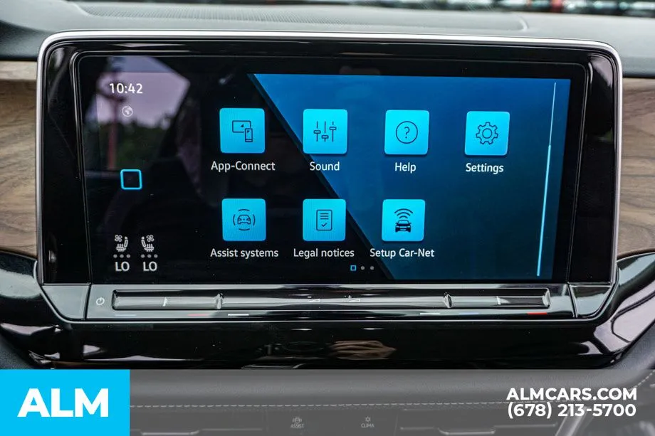 2025 Volkswagen Atlas SE w/Tech - Photo 36