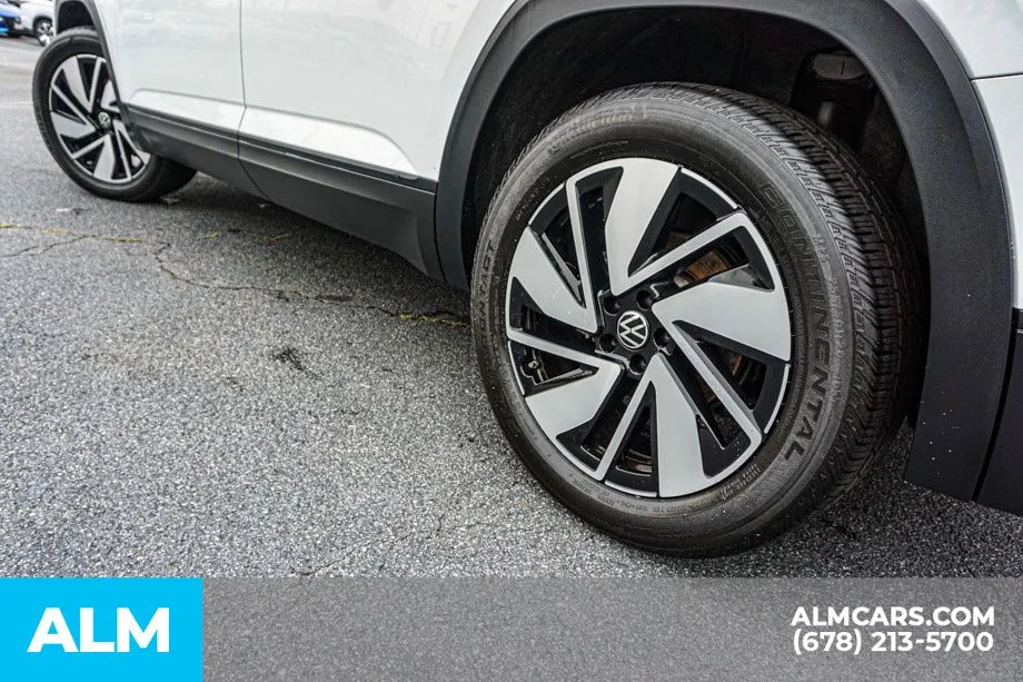 2025 Volkswagen Atlas SE w/Tech - Photo 15