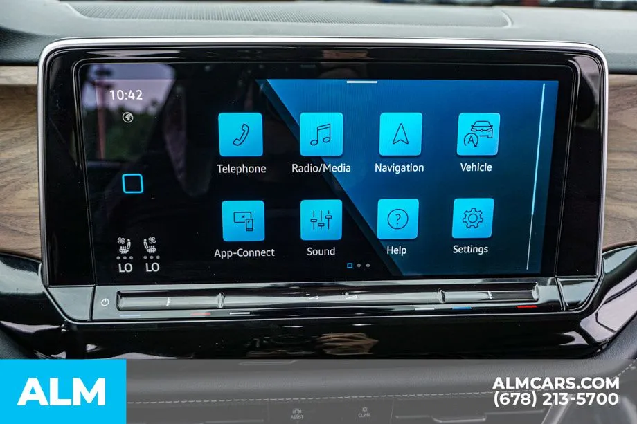 2025 Volkswagen Atlas SE w/Tech - Photo 35