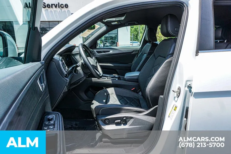 2025 Volkswagen Atlas Cross Sport SE w/Tech - Photo 18