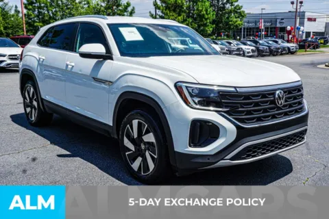 More photos of 2025 Volkswagen Atlas Cross Sport 2.0T SE w/Technology at ALM Kennesaw, GA