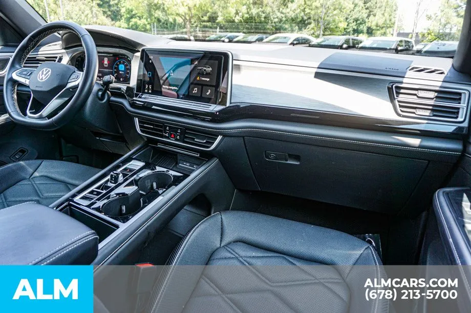 2025 Volkswagen Atlas Cross Sport SE w/Tech - Photo 23