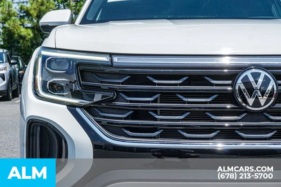 2025 Volkswagen Atlas Cross Sport SE w/Tech - Photo 11