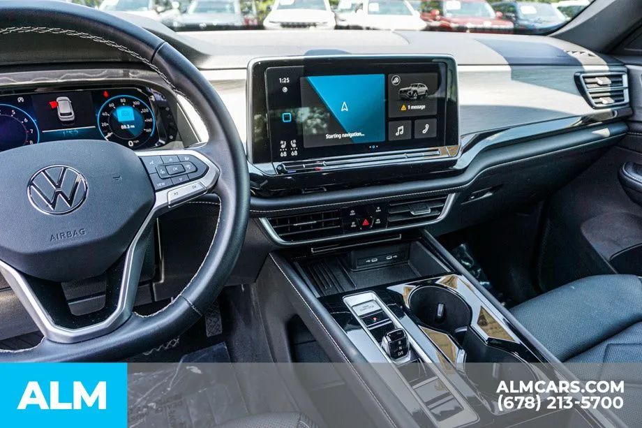 2025 Volkswagen Atlas Cross Sport SE w/Tech - Photo 31