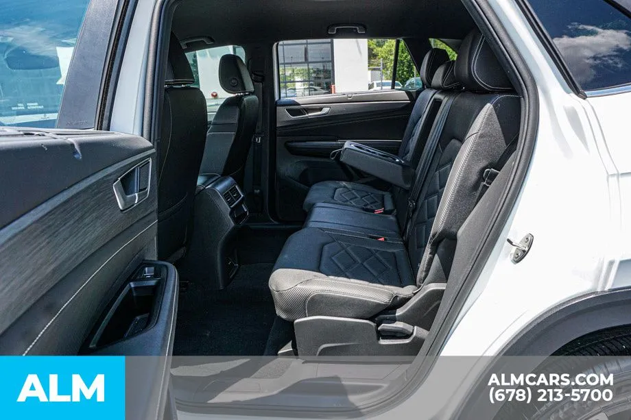 2025 Volkswagen Atlas Cross Sport SE w/Tech - Photo 20