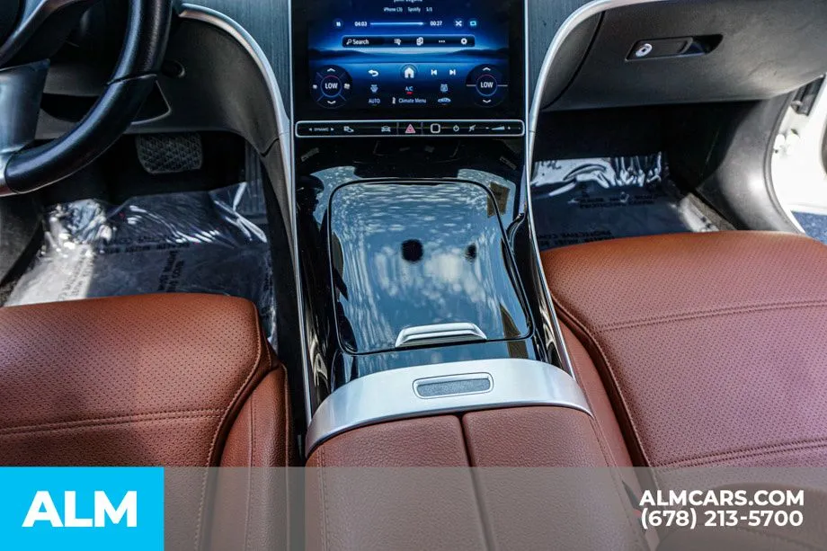 2025 Mercedes-Benz C-Class Sedan C 300 - Photo 40