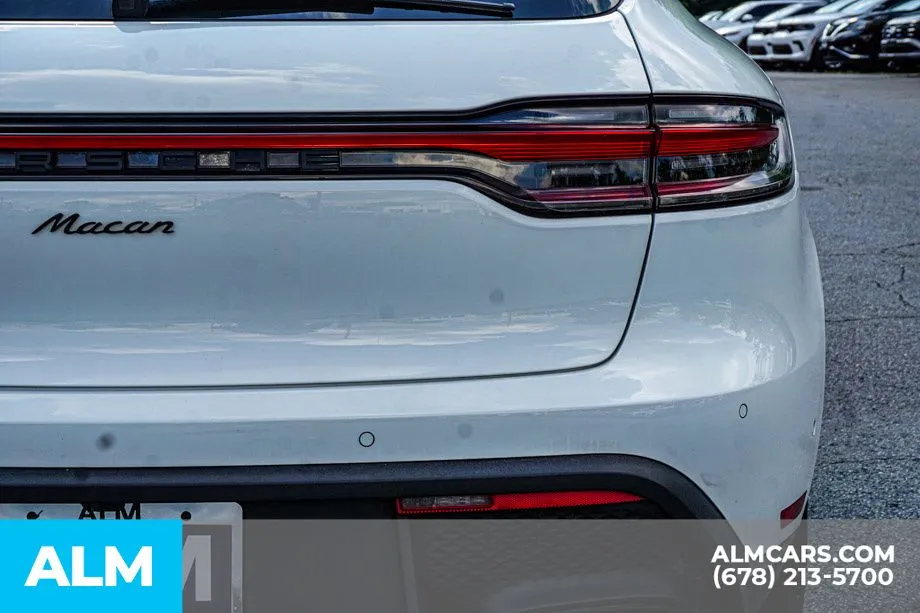 2022 Porsche Macan Base - Photo 13