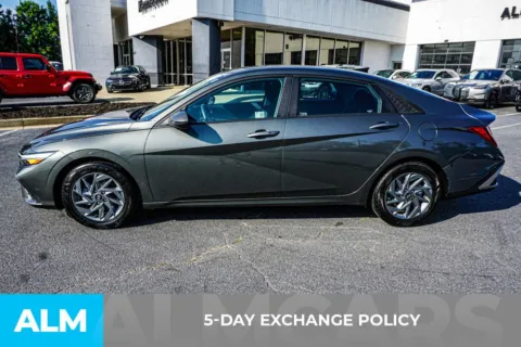 More photos of 2024 Hyundai Elantra SEL at ALM Kennesaw, GA